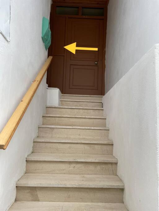 Apartment Politis' Wooden House