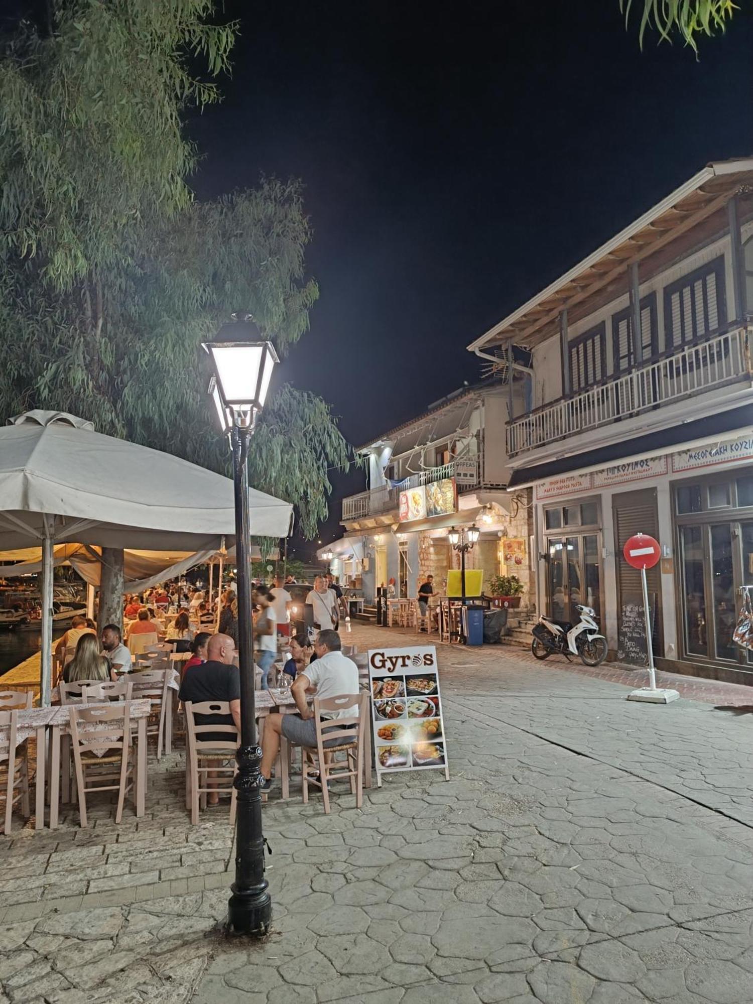 Politis' Wooden House Apartment Vasiliki (Lefkada)